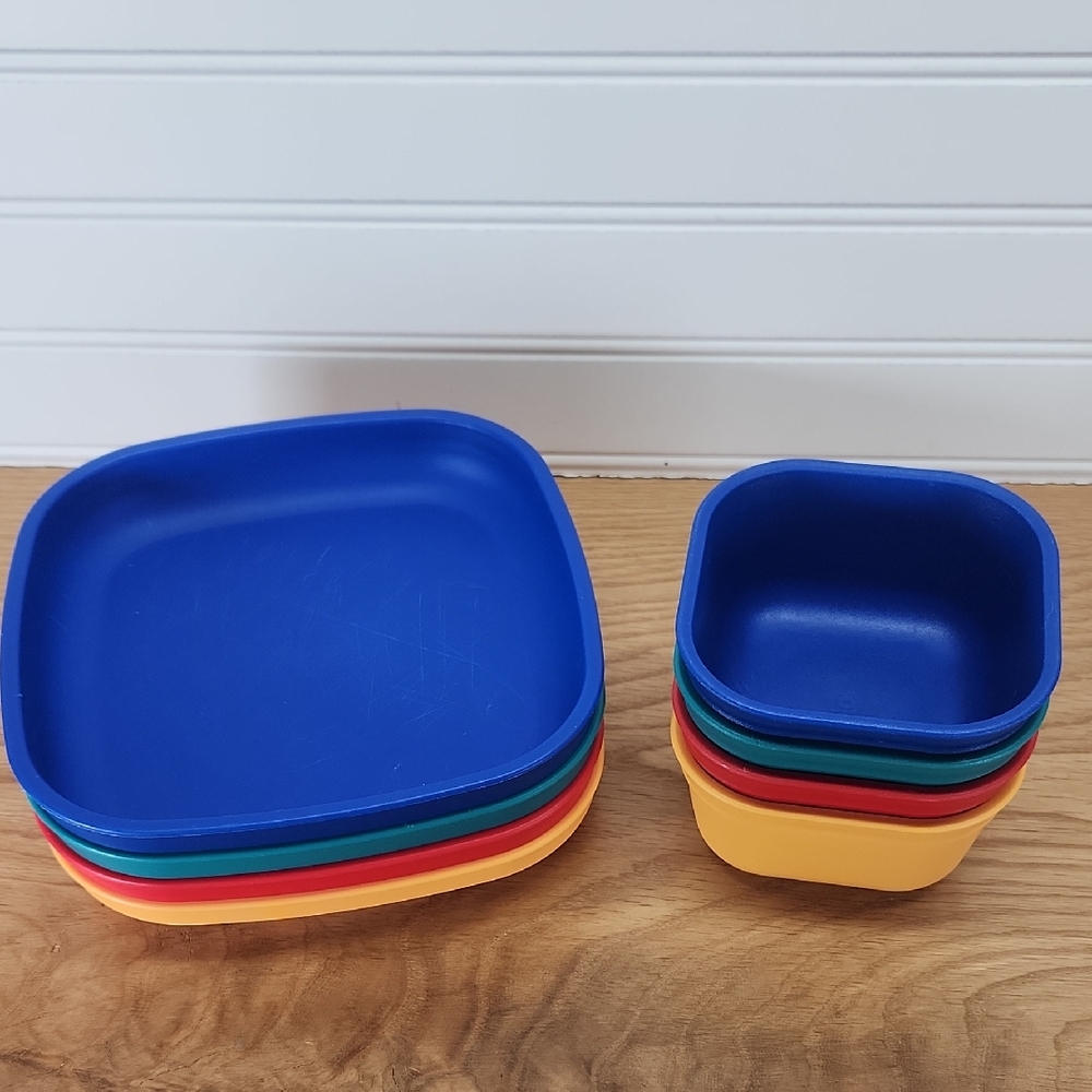 RePlay Colorful 4 Square Plates and 4 Bowls Set